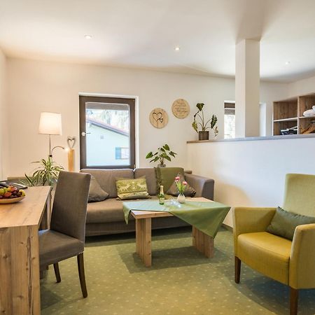 Landhotel Gockelwirt Eisenberg  Εξωτερικό φωτογραφία