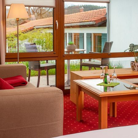 Landhotel Gockelwirt Eisenberg  Εξωτερικό φωτογραφία