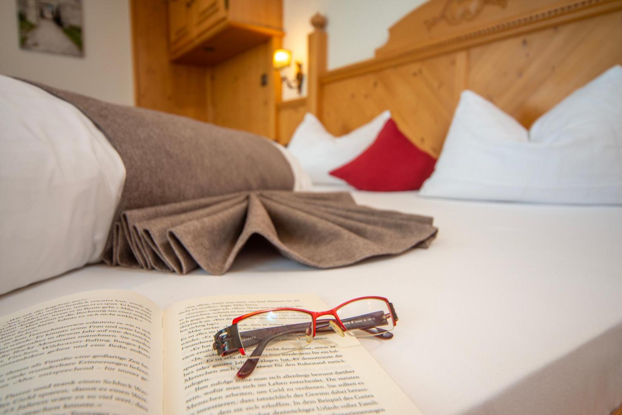 Landhotel Gockelwirt Eisenberg  Εξωτερικό φωτογραφία