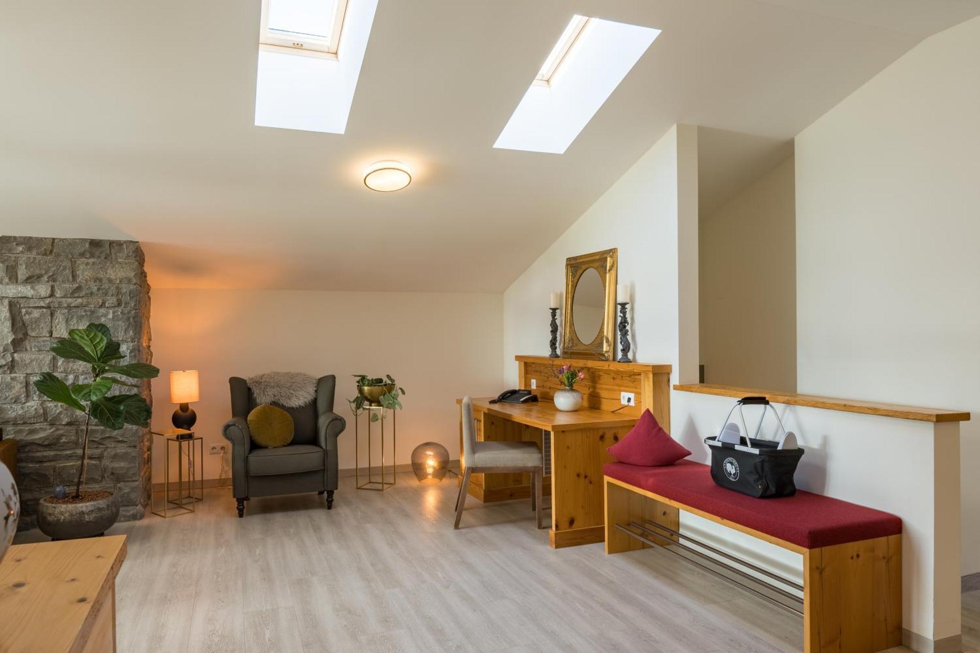 Landhotel Gockelwirt Eisenberg  Εξωτερικό φωτογραφία