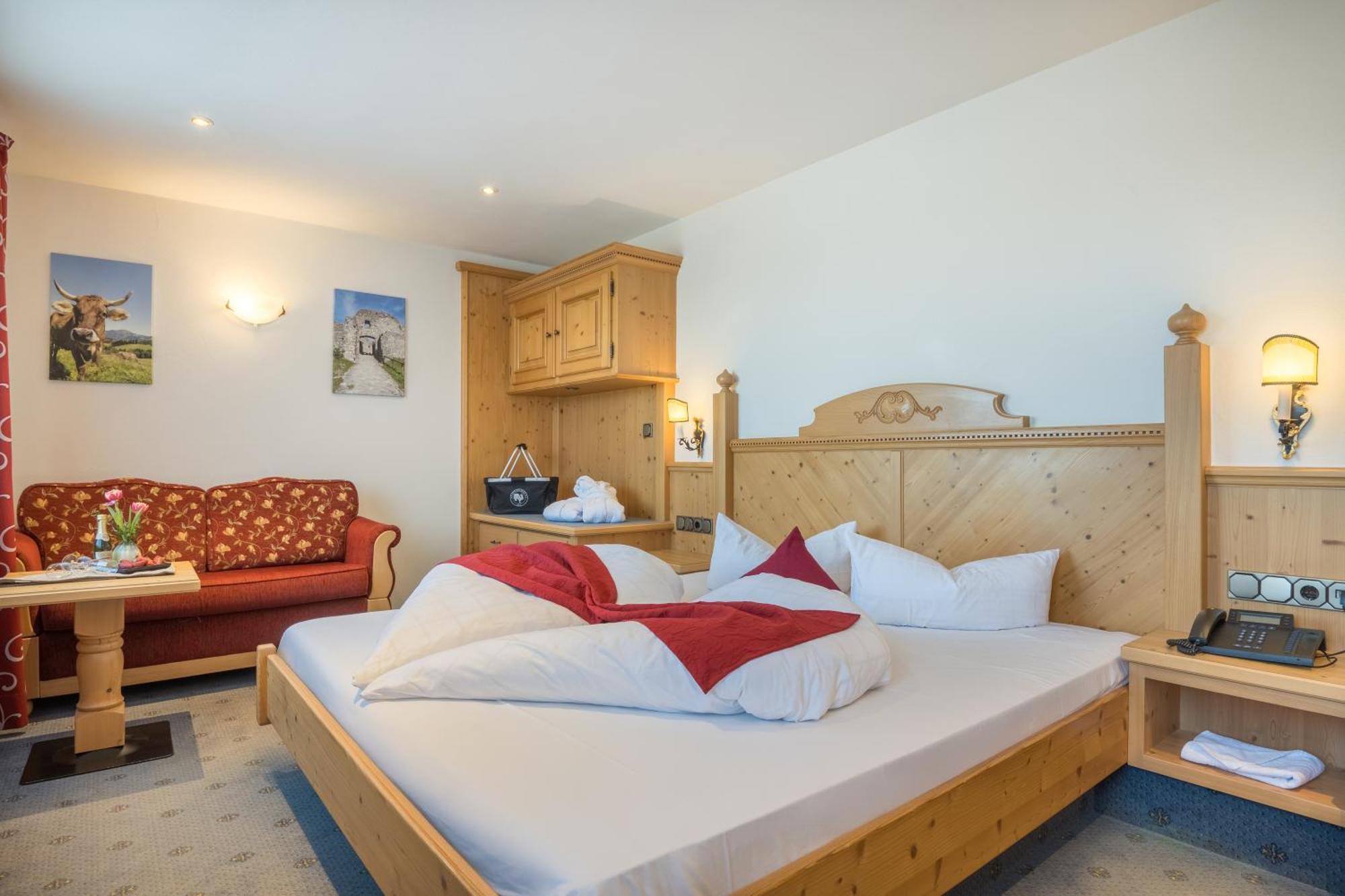 Landhotel Gockelwirt Eisenberg  Εξωτερικό φωτογραφία