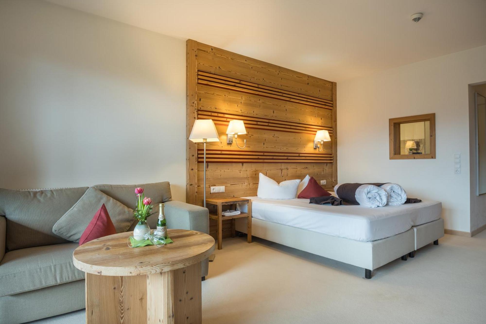 Landhotel Gockelwirt Eisenberg  Εξωτερικό φωτογραφία